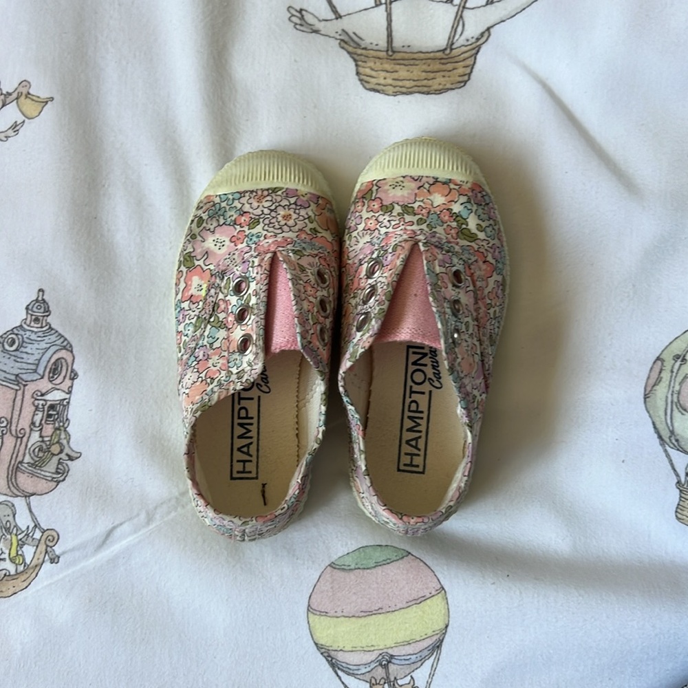 Hamptons Canvas Liberty Fabric toddler shoes, size 22 (eu), size 6 (us)